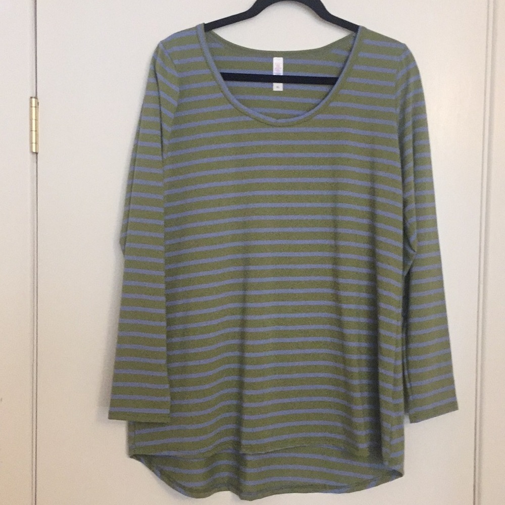XL‎ LuLaRoe Lynnae Shirt E01 1839